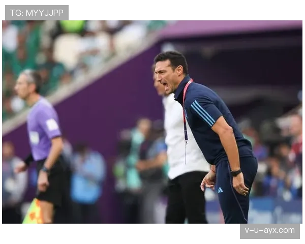 斯卡洛尼关键比赛表现亮眼,率队逆势取胜引关注 斯卡洛尼关键比赛表现亮眼,率队逆势取胜引关注