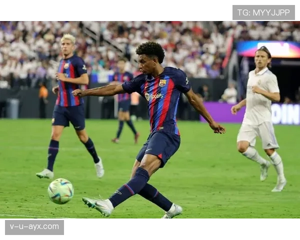 巴尔德与阿尔巴正面交锋，技术与战术碰撞点燃赛场